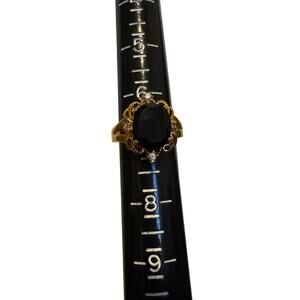 Vintage Onyx gold ornate victorian style ring size 6.75